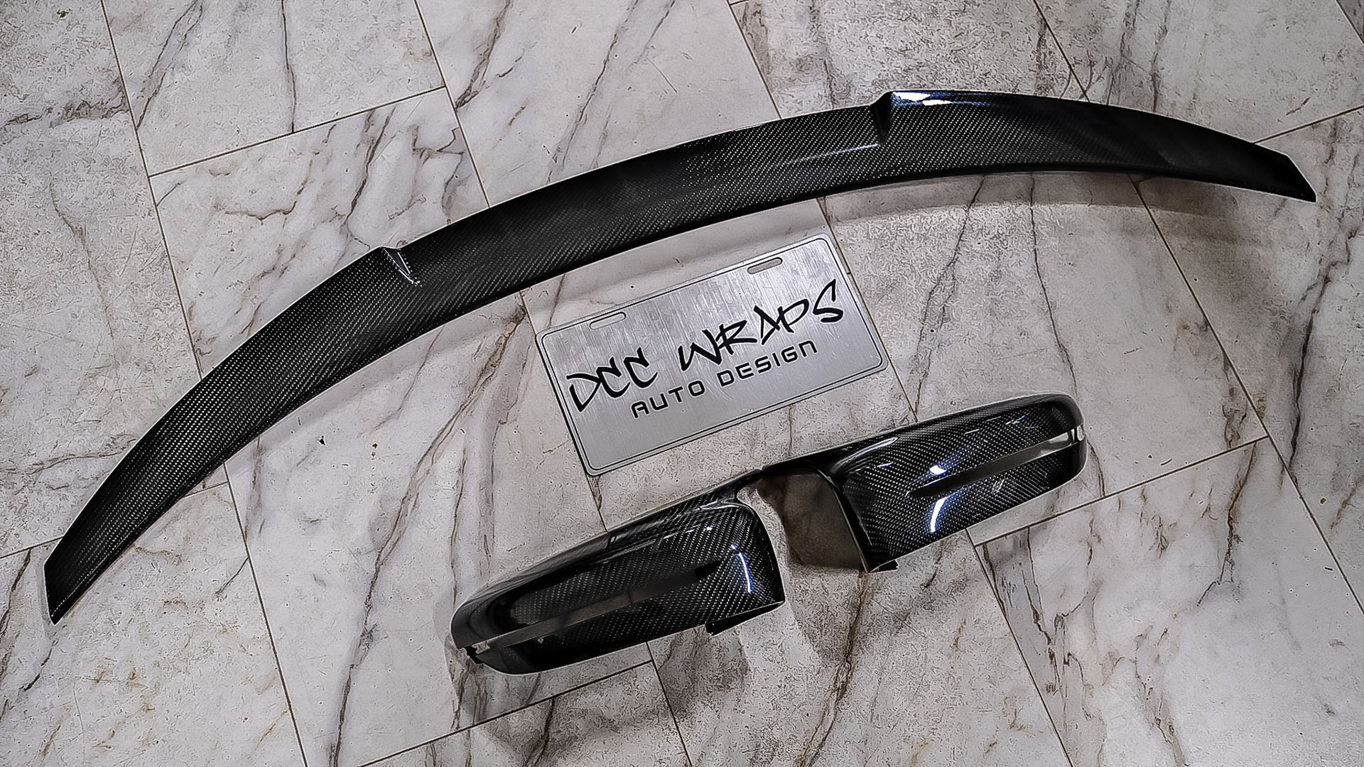 宝马 M340i 碳纤维尾翼和后视镜